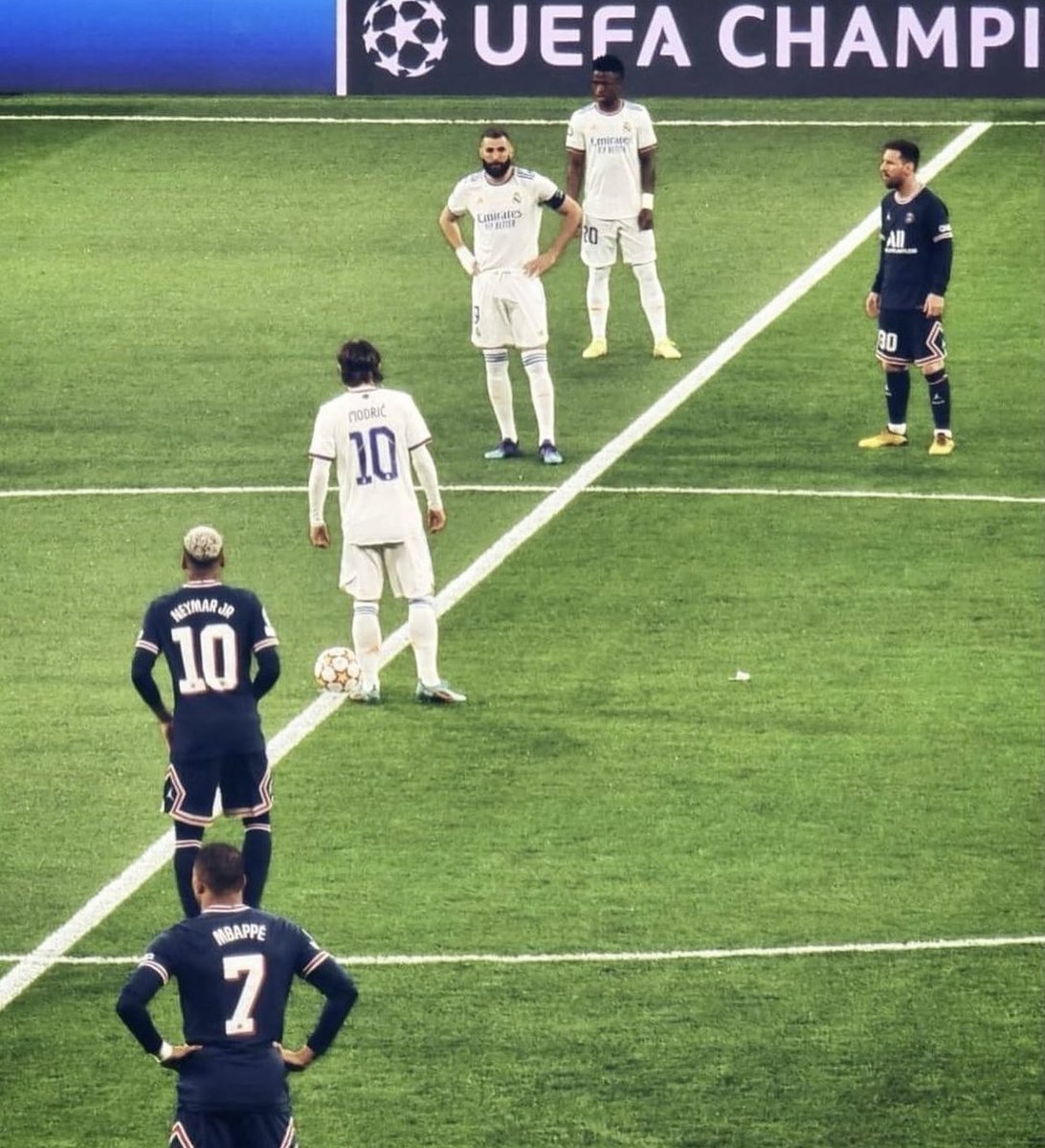 Que foto sensacional.

Champions League em noites memoráveis.