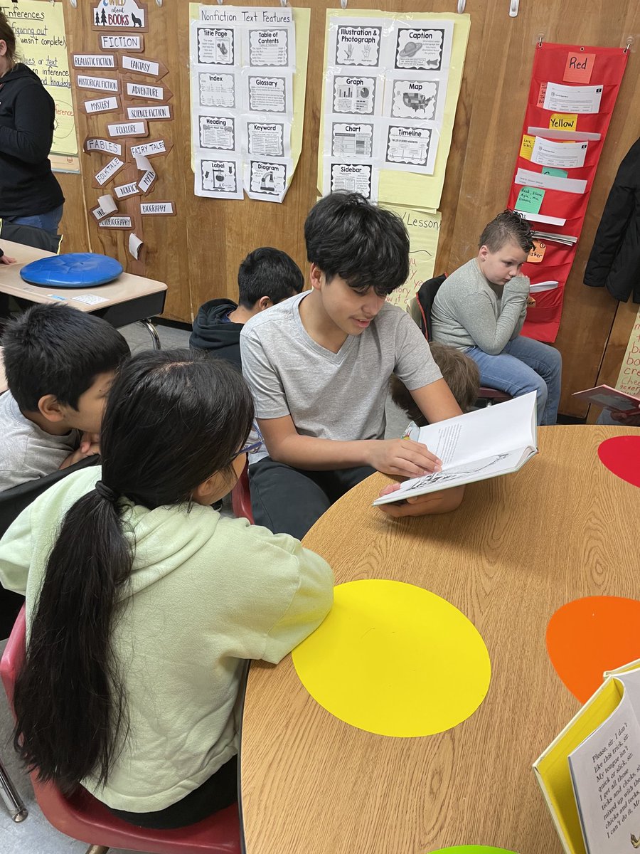 Mrs. Santoro tweet media