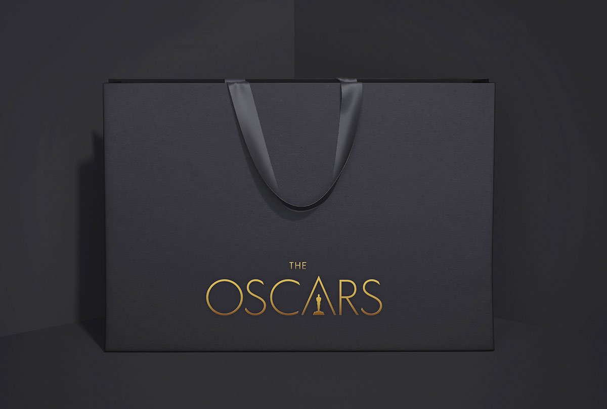 All I'm thinking about is what is in those The Oscars swag bags 🤔 💭 #executiveadvertising #yourlogo #yourlogohere