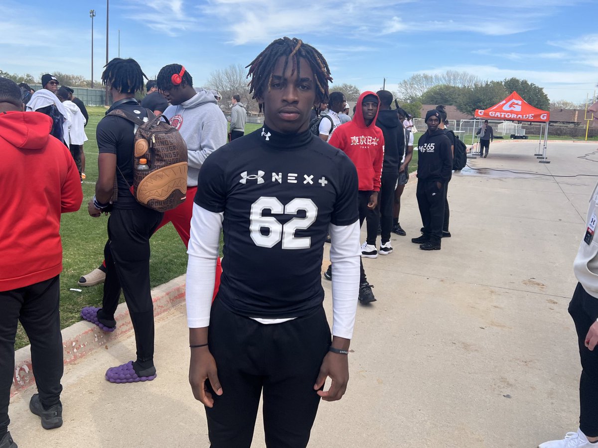 2027 Arlington Lamar WR Trenton Yancey (<a href="/d1trent_/">Trenton Yancey 🏆</a>) is a standout in his class.

Arkansas, Baylor, Nebraska, Texas Tech and Ole Miss some of the programs in the mix early on.

n.rivals.com/content/athlet…