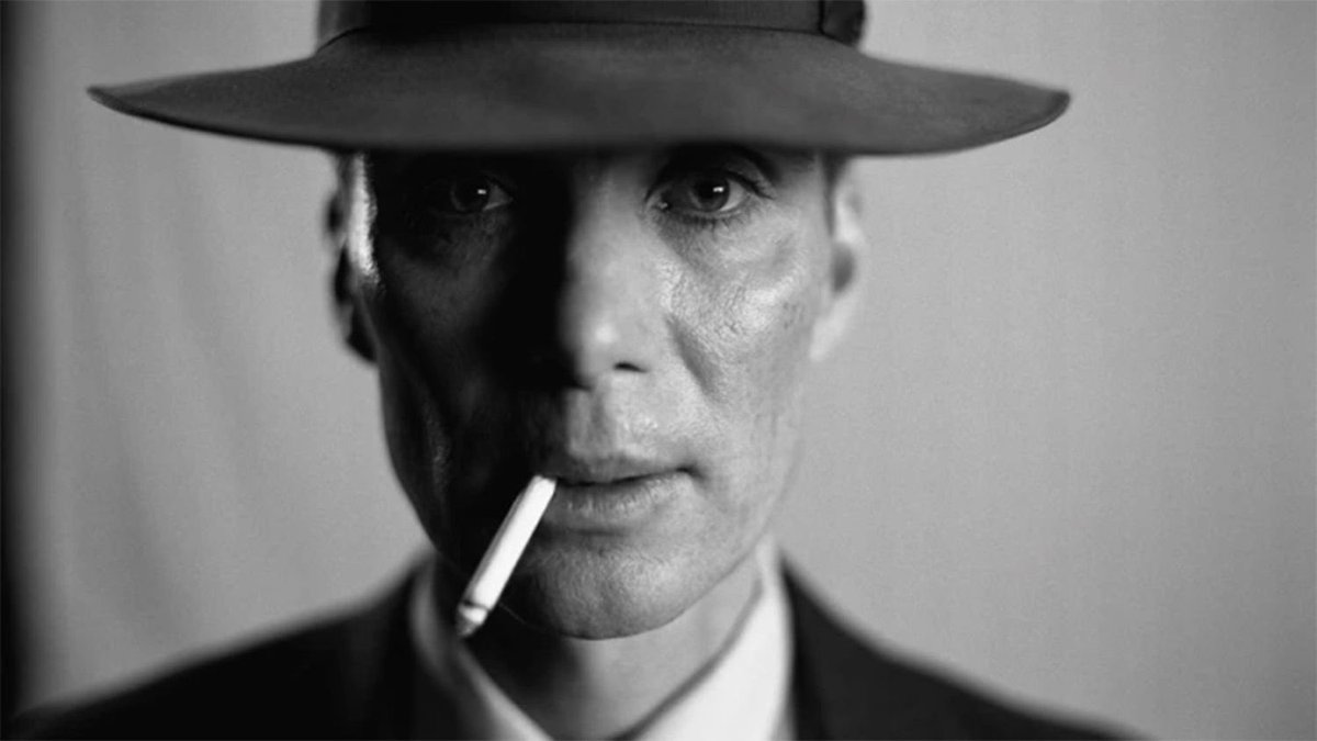 PopBase's tweet photo. Cillian Murphy wins the Oscar for Best Lead Actor (Oppenheimer). #Oscars https://t.co/xpWRMl2YBv
