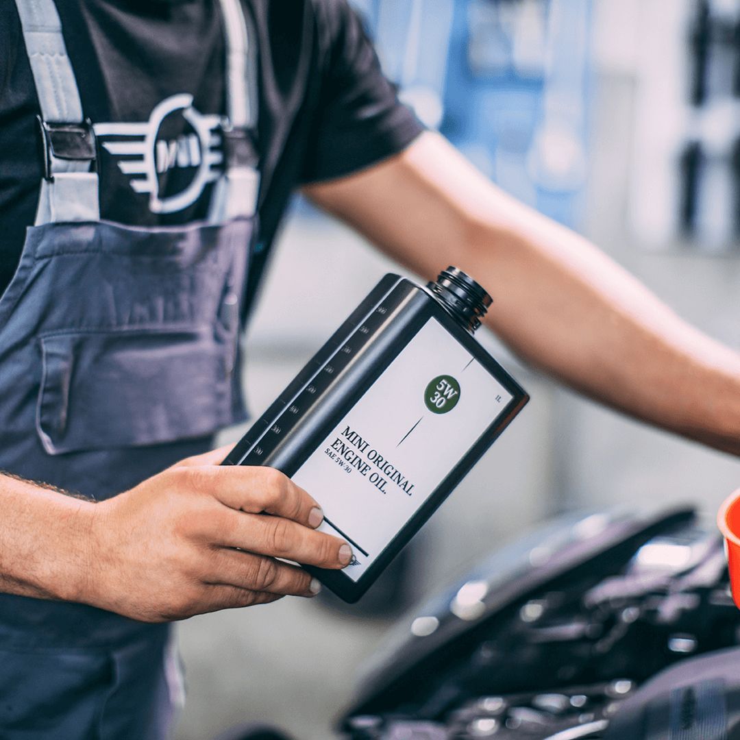 NorthShore_MINI's tweet photo. By using a Genuine MINI Oil Filter and Genuine MINI Oil, you can protect against corrosion and wear protection of critical parts. Time for your next service? Book online today: https://t.co/ko1JdFHBdw #MINIService #NorthShoreMINIGarage #Chatswood #MINI #MINIcooper #cars #auto https://t.co/ctvCZS6Y16
