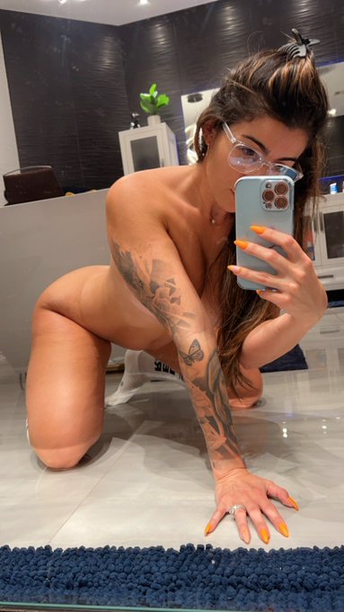 Bedtime view 😝 #nude #justsocks #goodnight #onlyfans https://t.co/7T8EsOn9bd<a href="/tag/nude"class="tags">#nude</a><a href="/tag/justsocks"class="tags">#justsocks</a><a href="/tag/goodnight"class="tags">#goodnight</a><a href="/tag/onlyfans"class="tags">#onlyfans</a>