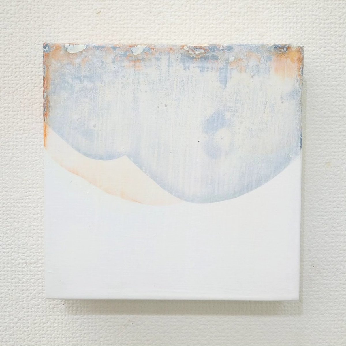 shibatacho's tweet photo. 「梅田小品展2024」より
百世「24_15-05」
150×150mm、油彩・綿布
税込 ¥12,400
作品のお問合せや通販ご希望の方はホームページからお願いいたします。→ https://t.co/Ak1aEzmiqy
#梅田小品展 #art #アート #japanesepainting #oilpainting #acrylicpaint #伊智万莉奈 #OCPOCC #奥野久美子 #交久瀬ノア #川﨑千尋 #川原萌 #木子幸恵 #グランギシメオ #菅野愛沙子 #谷川真紀 #土淵麻衣 #中原実香 #中村藍 #樋口遥陽 #前田彩華 #岬ましろ #桃生ぴこ #百世 #森本ゆい #芝田町画廊 #大阪 #梅田
