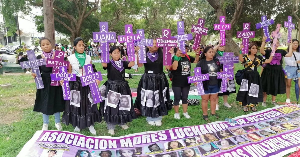 MadresLuchan's tweet photo. #8M
Las madres seguimos luchando
#nohaduelosinjusticia
#madresluchandoporjusticia #BastaDeFeminicidios https://t.co/ivJb31AixB
