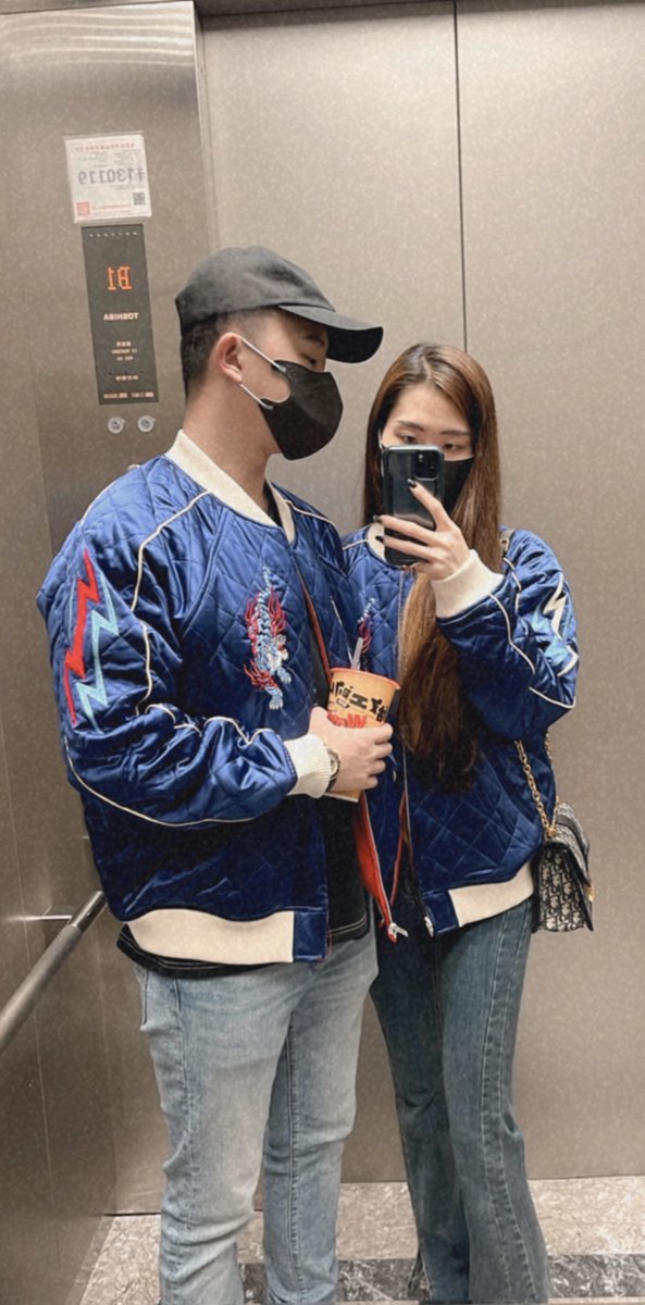 Ngl, the @azuki Twin Tiger Jacket is one of the most luxurious pieces of clothing I own.