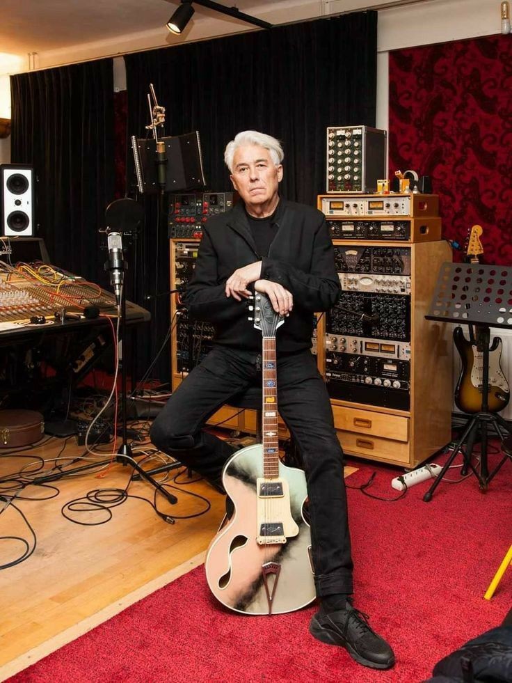 Today is the birthday of George Kooymans, guitarist of the Dutch rock band Golden Earring (76).
#HappyBirthday #GoldenEarring