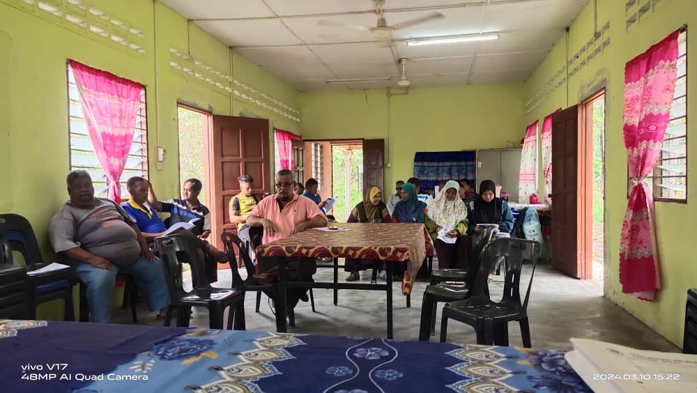 ppkpserai's tweet photo. Mesyuarat Agung Unit Banggol bagi tahun 2024.
#LPP50Tahun
#LPPMalaysia
#LPPKedah
#LPP4farmers
#PerkasaPeladang
#KeluargaPeladang
#KPKMMalaysia
#TeamKPKM
#MalaysiaMadani
#CukupdanTerjamin
#DemiPertiwi
#agromadani
#keterjaminanmakananuntukmasadepan https://t.co/qOM9jNNPTt