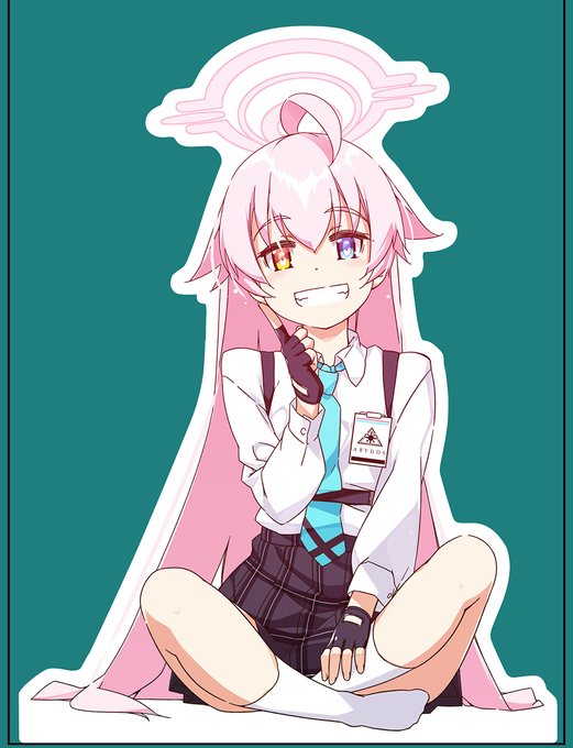 おうち飾る用だけ作ろうか思いましたがなんか印刷屋さんのポイント溜まってたのでちゃんと作ってオンリーに持っていきますね(=゜ω゜) 