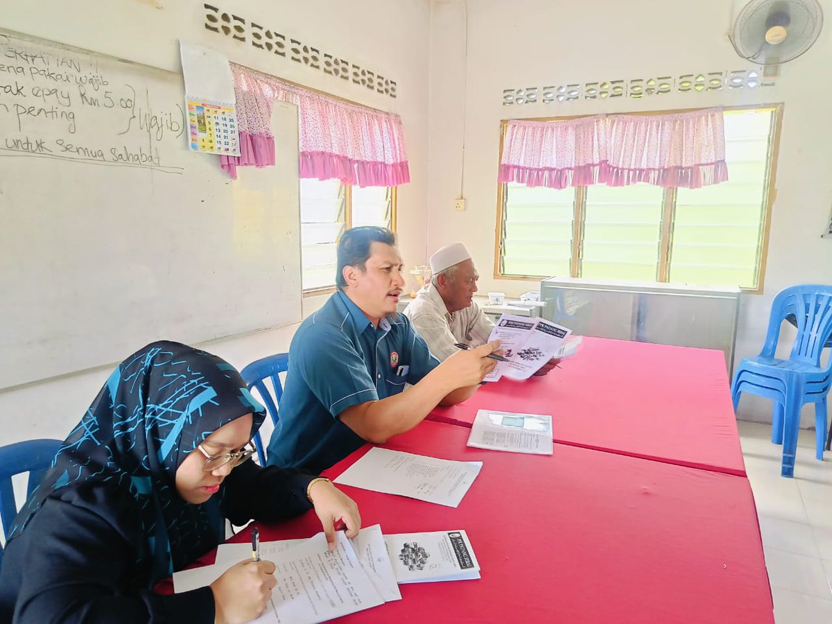 ppkpserai's tweet photo. Mesyuarat Agung Unit Tanjung Belit bagi tahun 2024.
#LPP50Tahun
#LPPMalaysia
#LPPKedah
#LPP4farmers
#PerkasaPeladang
#KeluargaPeladang
#KPKMMalaysia
#TeamKPKM
#MalaysiaMadani
#CukupdanTerjamin
#DemiPertiwi
#agromadani
#keterjaminanmakananuntukmasadepan https://t.co/ssKDIAaSK5