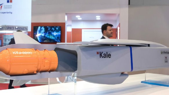 IlkayEfetr's tweet image. 1- ATMACA satıhtan satıha  seyir füzesi KTJ3200 turbojet motorla deneme atışında.KTJ3200 motor Türkiyenin havadan yere SOM seyir füzesindede kullanılacak.
#ATMACA   #KTJ3200  #SOM  #seyirfüze