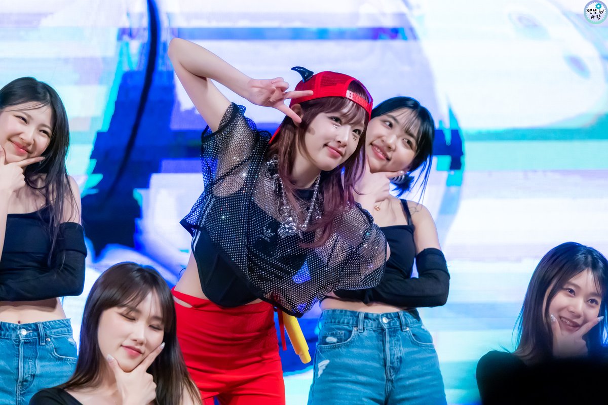 Yen_days's tweet photo. 24.03.09 #ECOFriend #ifland #최예나 #예나 #YENA #イェナ https://t.co/xHiI6dlsh5