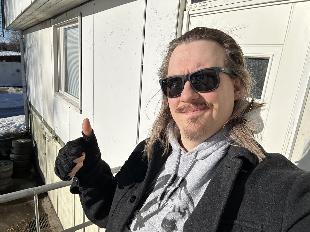 SoundsArctic's tweet photo. Sunny weather is always an inspiration and so is springtime! https://t.co/CnOtAo4Fch