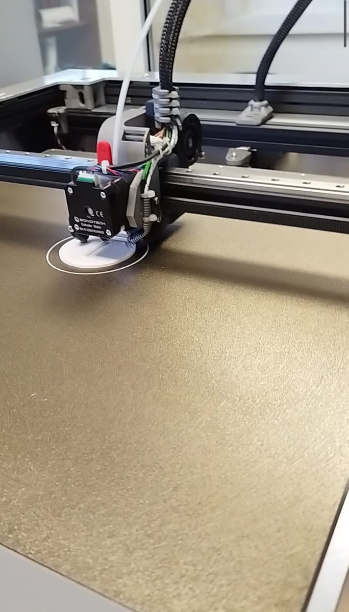 @INTROMAC tweet media