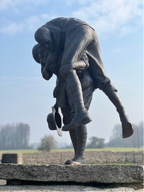 AustraliaEU's tweet photo. Always deeply moving to honour 🇦🇺WWI soldiers in France &amp; Flanders incl. my great uncles. Thanks Sir John Monash Centre director Rebecca Doyle for outstanding program at Fromelles, Bullecourt, Villers Bretonneux and Le Hamel. Lest we forget. @sirjohnmonash @DVAAus @AusAmbFR https://t.co/126TZhlvXn