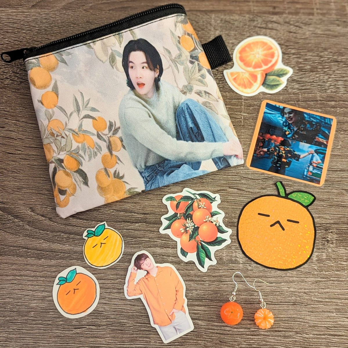 rompekoobeza's tweet photo. 🥳🐱🍊 Yoongi Birthday Week Giveaway "Track 3" 🍊🐱🥳

🌏 open world wide
🏆 1 winner
📅 closes March 11 @ 9pm PST
❤️ like/rt to enter

Winner will receive everything pictured (prize details below 👇) 🍊🍊🍊

Please read rules/info post before entering: 
https://t.co/BIx77Q1xgZ https://t.co/zBVgXcHj6I