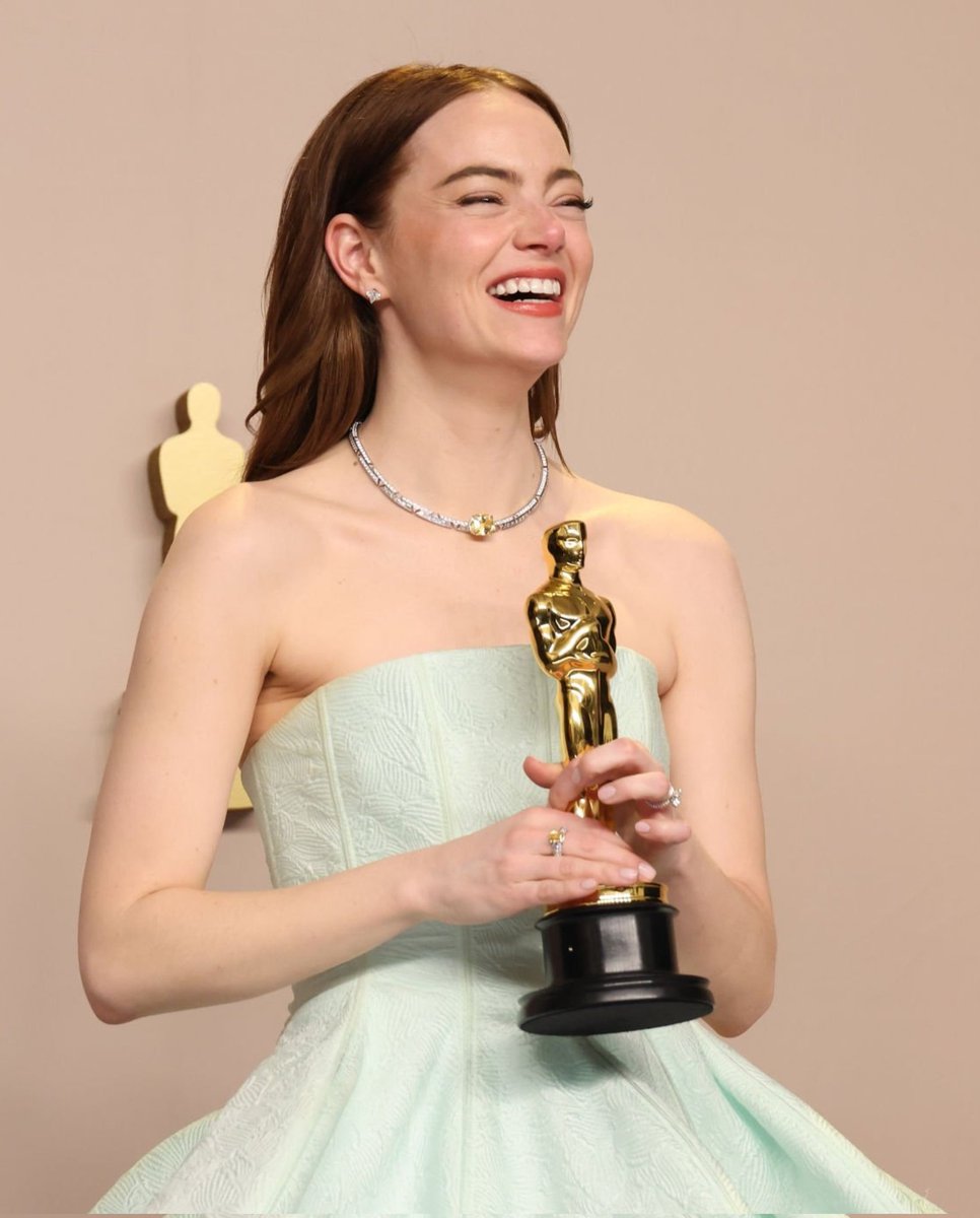 everfolking's tweet image. Emma Stone x2 veces ganadora del Oscar