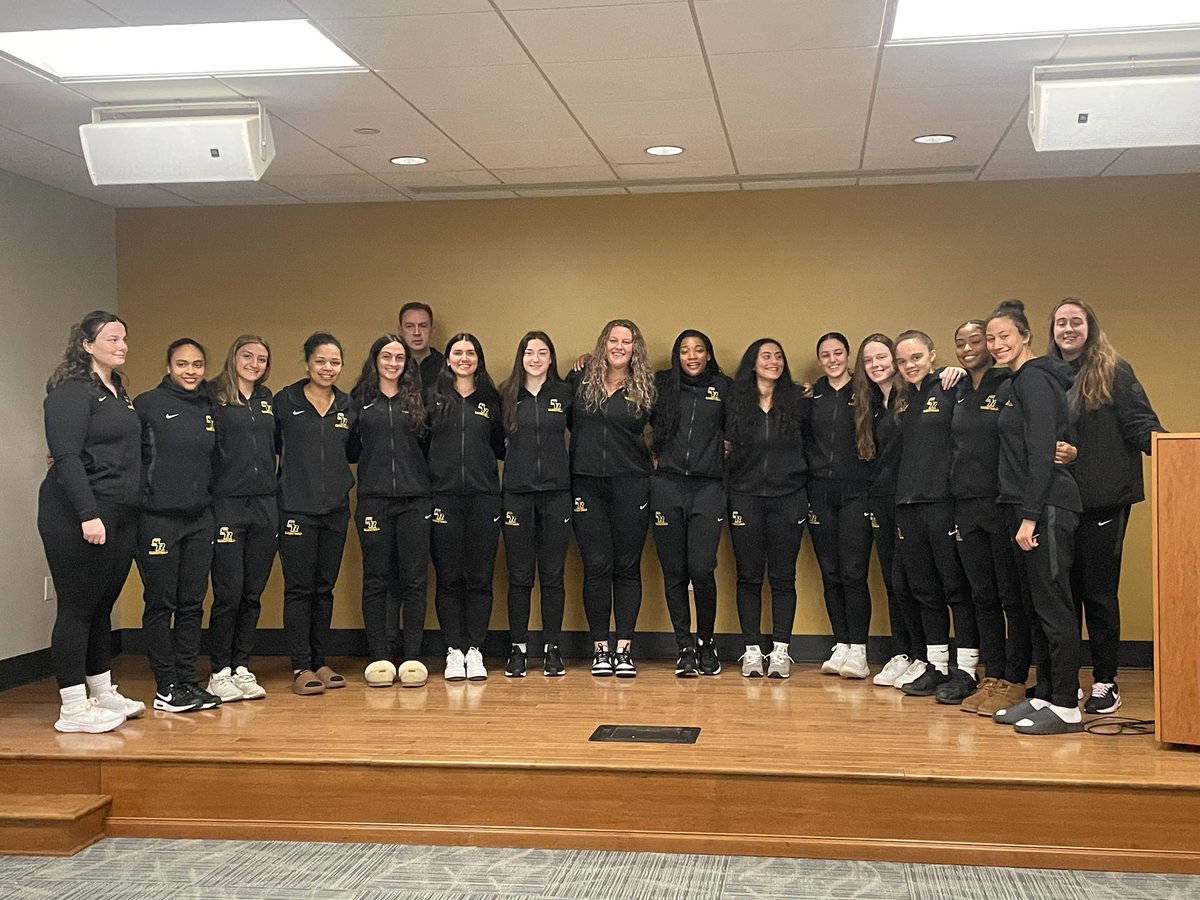 Lori Anctil tweet media