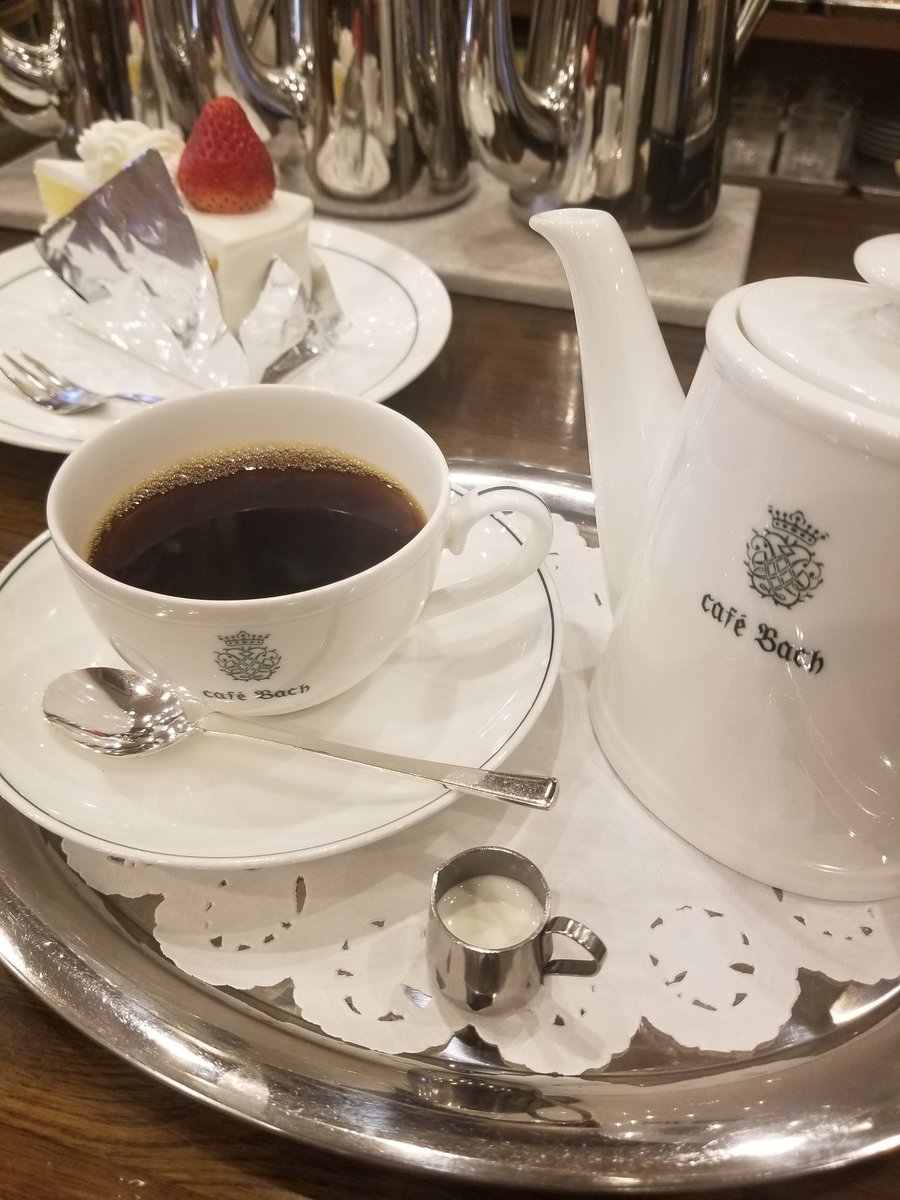 toshi_bambi's tweet photo. やっと来れたよカフェバッハ☕️
美味しいコーヒー☺ https://t.co/H6SojbnCRI