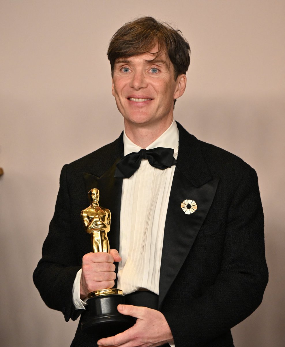 LeoSpidey_'s tweet photo. Academy Award Winner : Cillian Murphy. https://t.co/MSaIRRnvMs