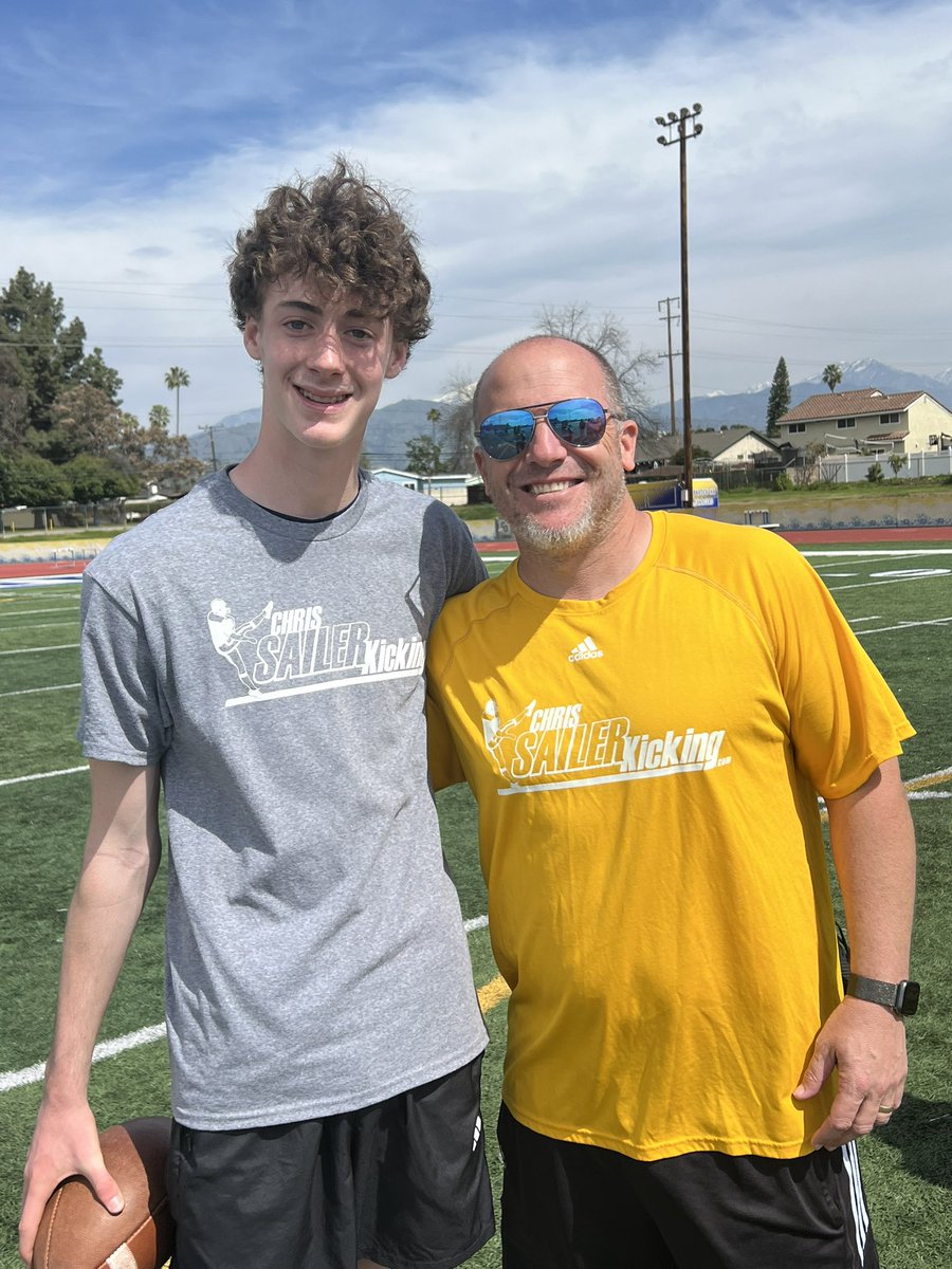 Had an awesome time and experience @Chris_Sailer kicking camp today. Looking forward to the next one! #onlyupfromhere #ballerswithbrains #kicker #punter #football