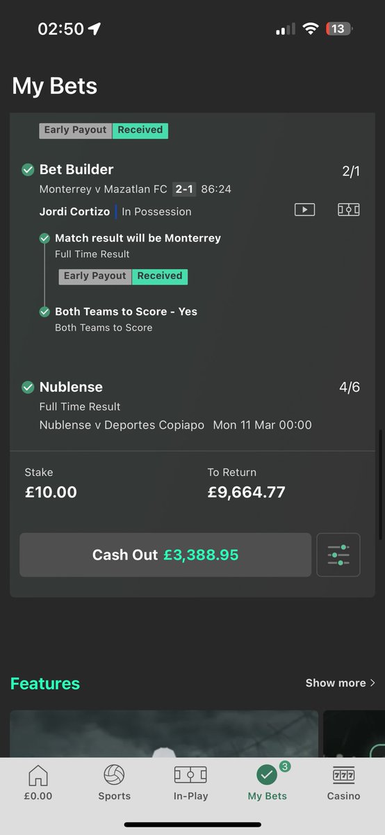 Huncho_VIP365's tweet photo. @DeporPereiraFC Bruv hurry the fuck up and resume the game! why r the players walking off the fucking pitch? Playing wid my fucking money https://t.co/B4DdZCh89n