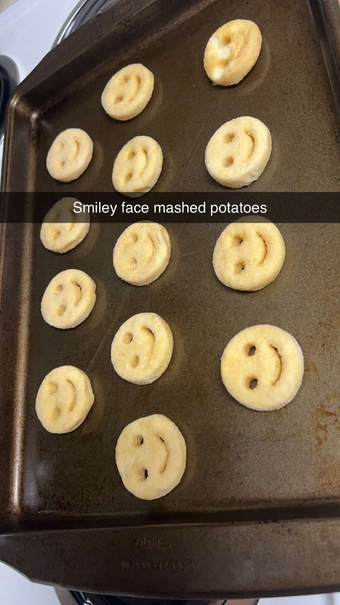 MarkdmfMan's tweet image. Smiley food that made me happy 🙂#recomend