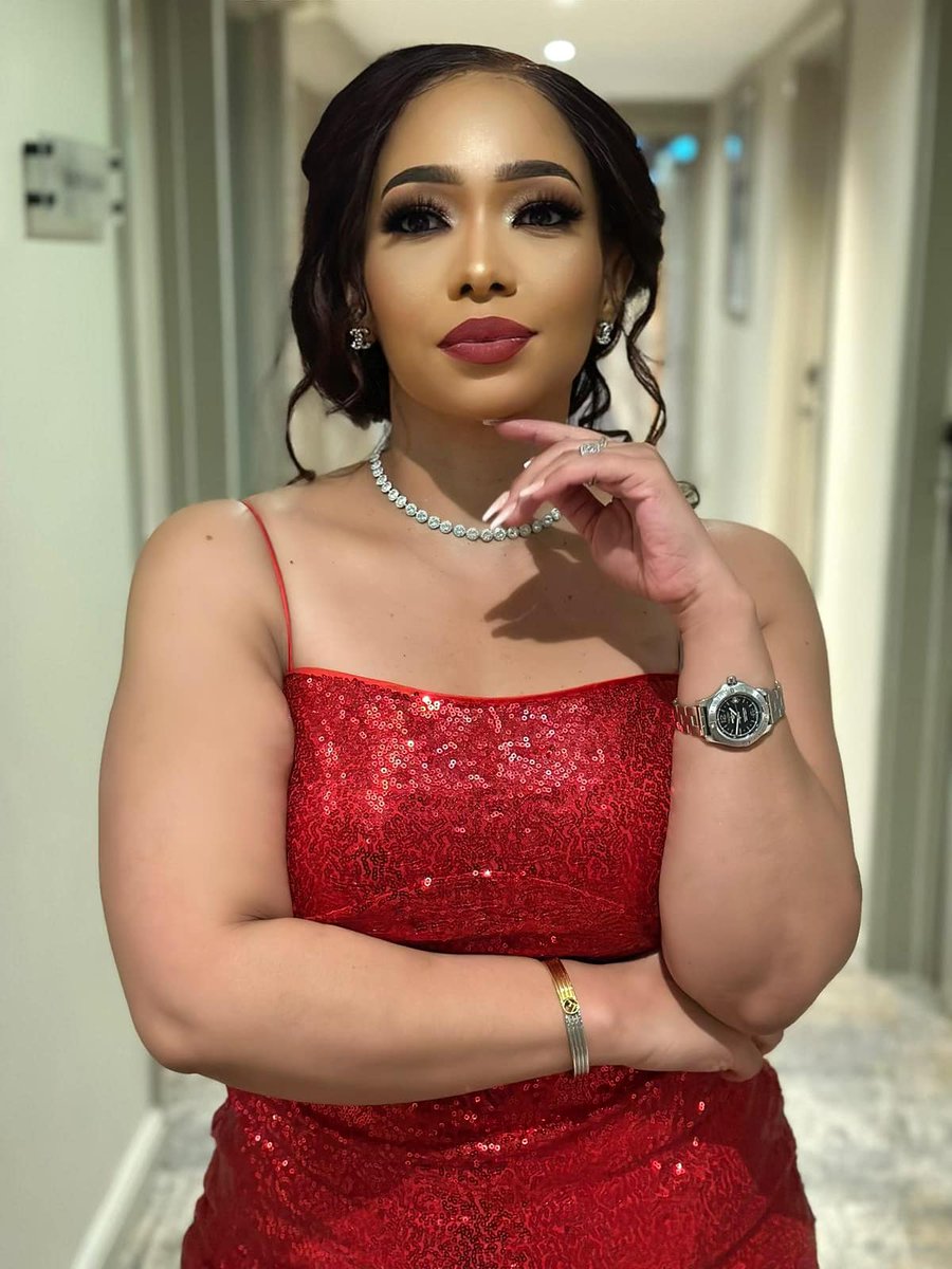 Snicki_Katope's tweet photo. As a way of support, leave as many Likes💜💞 and Retweets 🔁 as possible, for Olinda Chapel Nkomo

Comment for the ZESA looter https://t.co/qQXQtWbumo