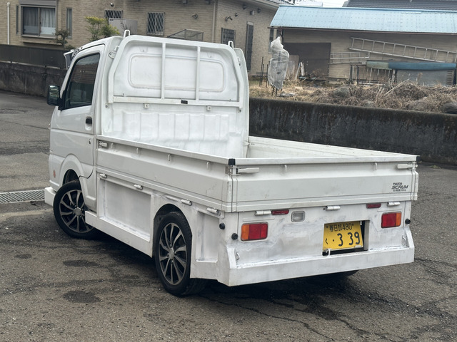 homelander_4's tweet photo. スクラムトラック1年保証付 デコトラ風　記録簿　オートマローン対応可 (頭金0円、月々5千円から可、最低金利、) 下取り可 65万円  #分割 #自社ローン #オークション代行 #車売ります #車買います #車 #愛車 #車好き #車好きと繋がりたい  #軽トラ #軽トラカスタム #デコトラ #スクラム #ハイゼット https://t.co/aP3LCZSckA