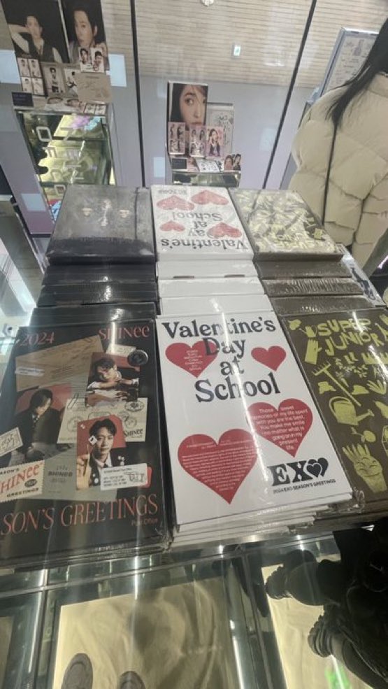 Kkugisell's tweet photo. 양도 엑소 시즌 그리팅 2024 판매 
Sell EXO season greetings 2024 POB SM offline purchase

Order dm or https://t.co/Hzv4gja5DA

판매 구매 이체 대행 송금 창고 한국 서비스 wts 엘프 소네 엑솔 엑솔 시우민 수호 백현 첸 찬열 디오 카이 세훈 https://t.co/NDrONYE5OF