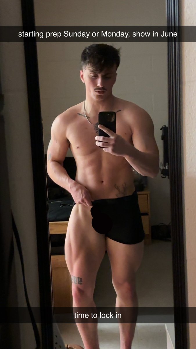 latenightnic's tweet photo. show in 3 months we gonna get right 🤝🏼 https://t.co/xg9XBhMT8b