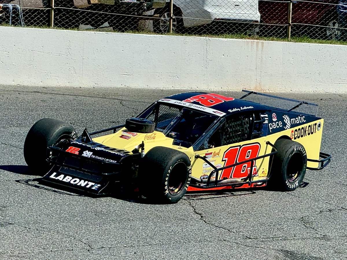 therepave's tweet image. 🚨 Top 4

1. @CarsonLoftin 
2. @RyanJNewman 
3. @Bobby_Labonte 
4. @SHOWTIME6676 - Jimmy Blewett

📣 #Warrior100
📍 @carawayspeedway 
🏎️ #SMARTMods
🗓️ March 10