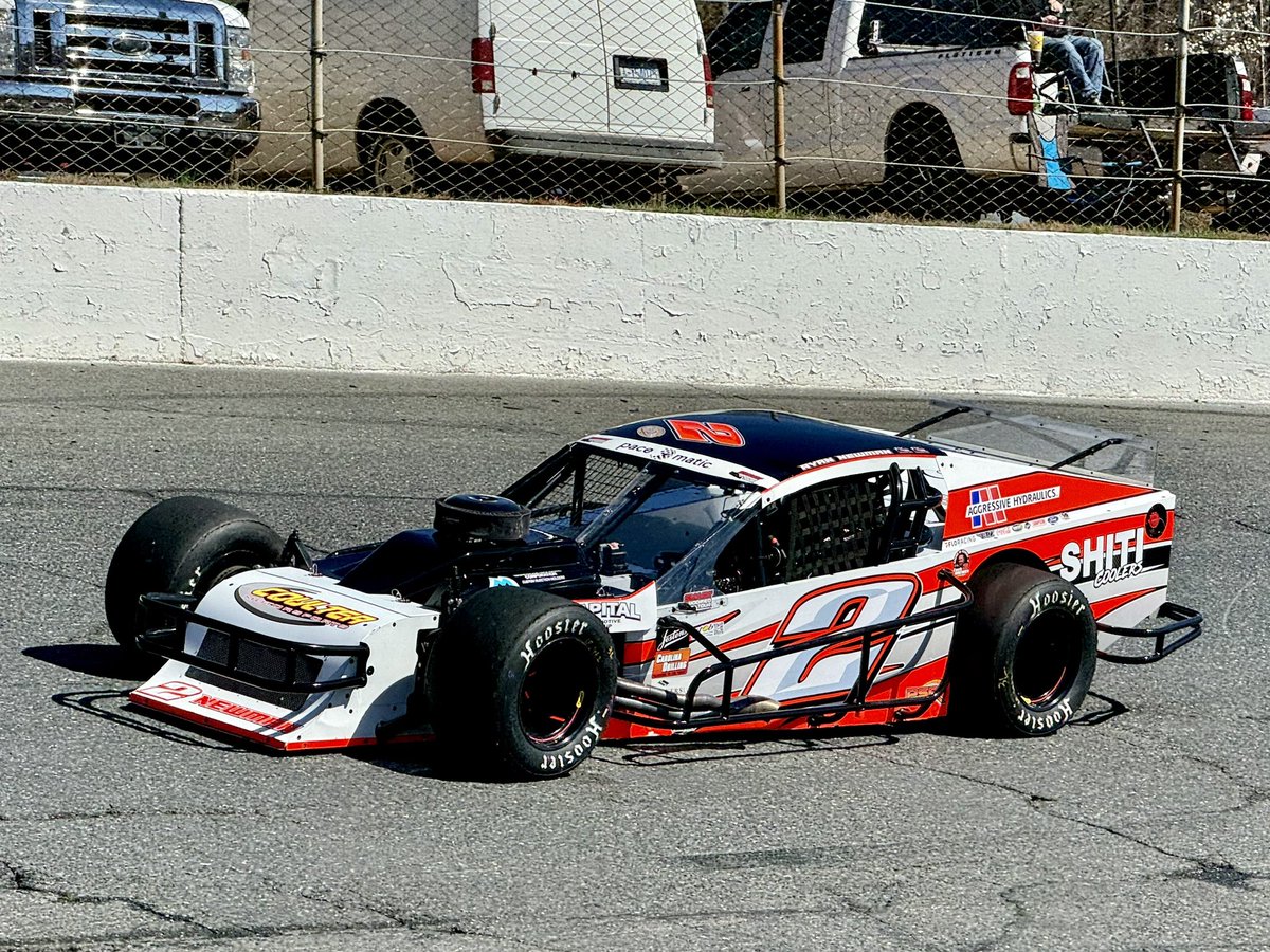 therepave's tweet image. 🚨 Top 4

1. @CarsonLoftin 
2. @RyanJNewman 
3. @Bobby_Labonte 
4. @SHOWTIME6676 - Jimmy Blewett

📣 #Warrior100
📍 @carawayspeedway 
🏎️ #SMARTMods
🗓️ March 10