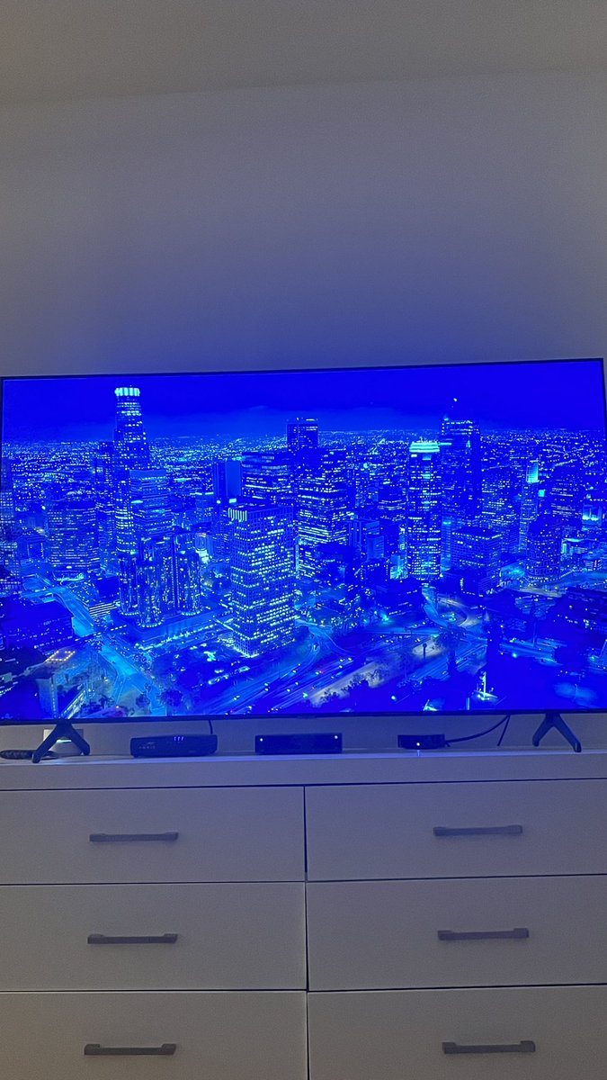 ZanderSeyde's tweet photo. @Apple @AppleTV it would be amazing if we got new landscape videos for AppleTV. https://t.co/C1JXqN3noB