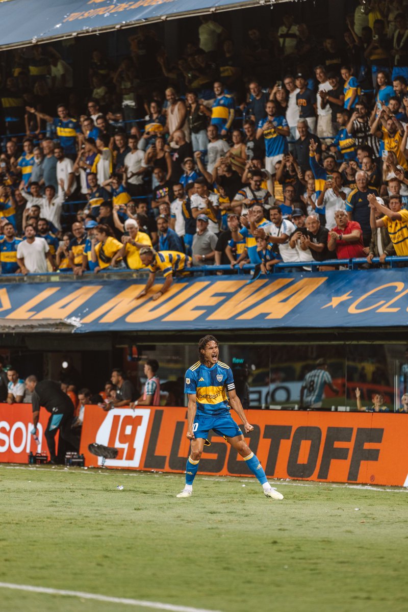 lachinasanjuann's tweet photo. “NUNCA MUCHO ESTÁ POCO” &amp; el matador va @ECavaniOfficial https://t.co/636FnJHK38