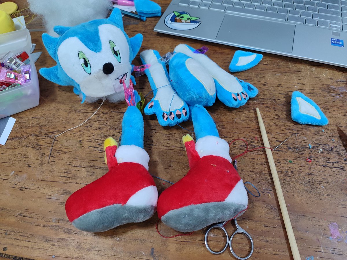 Another work on process... 🩵

#Commission #plush #SONIC #SonicTheHedeghog