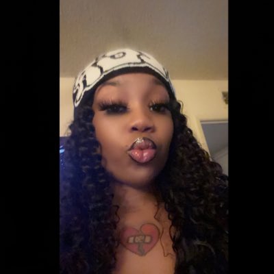 ExoticPeach23's tweet photo. #NewProfilePic https://t.co/TdBmf4x66j