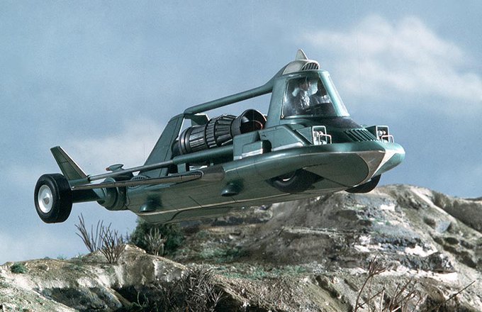 空飛ぶクルマってのはこういうやつだろ🙄。 