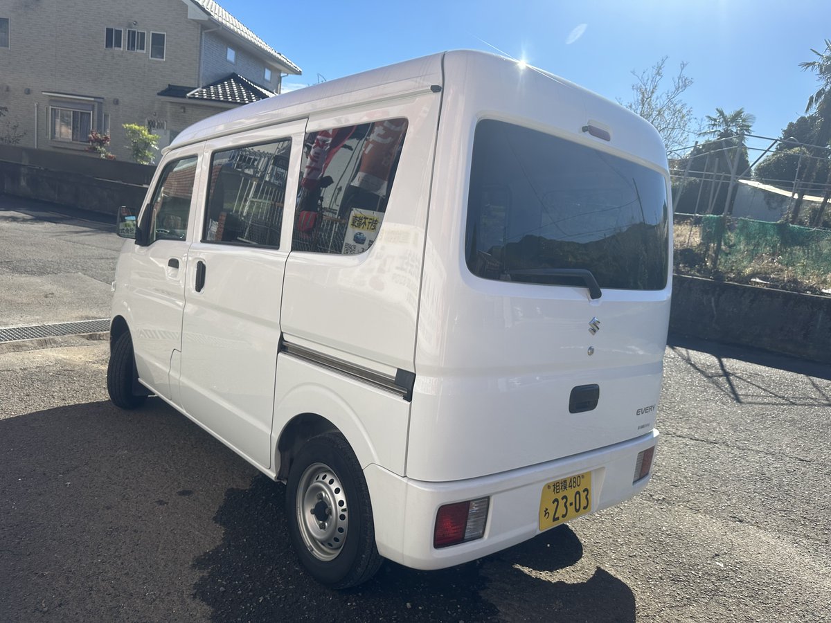 homelander_4's tweet photo. スズキ　エブリイ　PAリミテッドハイルーフ��8万キロ台ローン対応可 (頭金0円、月々5千円から可、最低金利、) 下取り可 50万円  #分割 #自社ローン #オークション代行 #車売ります #車買います #車 #愛車 #車好き #車好きと繋がりたい #軽自動車 #格安自動車 #軽  #ハイゼット #軽バン #エブリー https://t.co/V4rF4wHoyQ