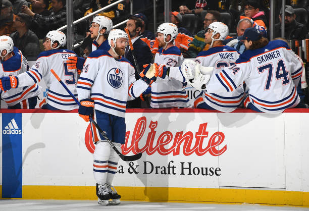 Bob_Stauffer's tweet photo. The @EdmontonOilers Mattias Ekholm finished +3 today in Pittsburgh.
He is now +30 on the season.
He has a chance to be the first Oiler since Craig Muni (+43) back in 1988-89 to finish at +30 or better.
Since being acquired Feb. 28th, 2023 Ekholm leads all NHL players at +58. https://t.co/qkStQKzt8B