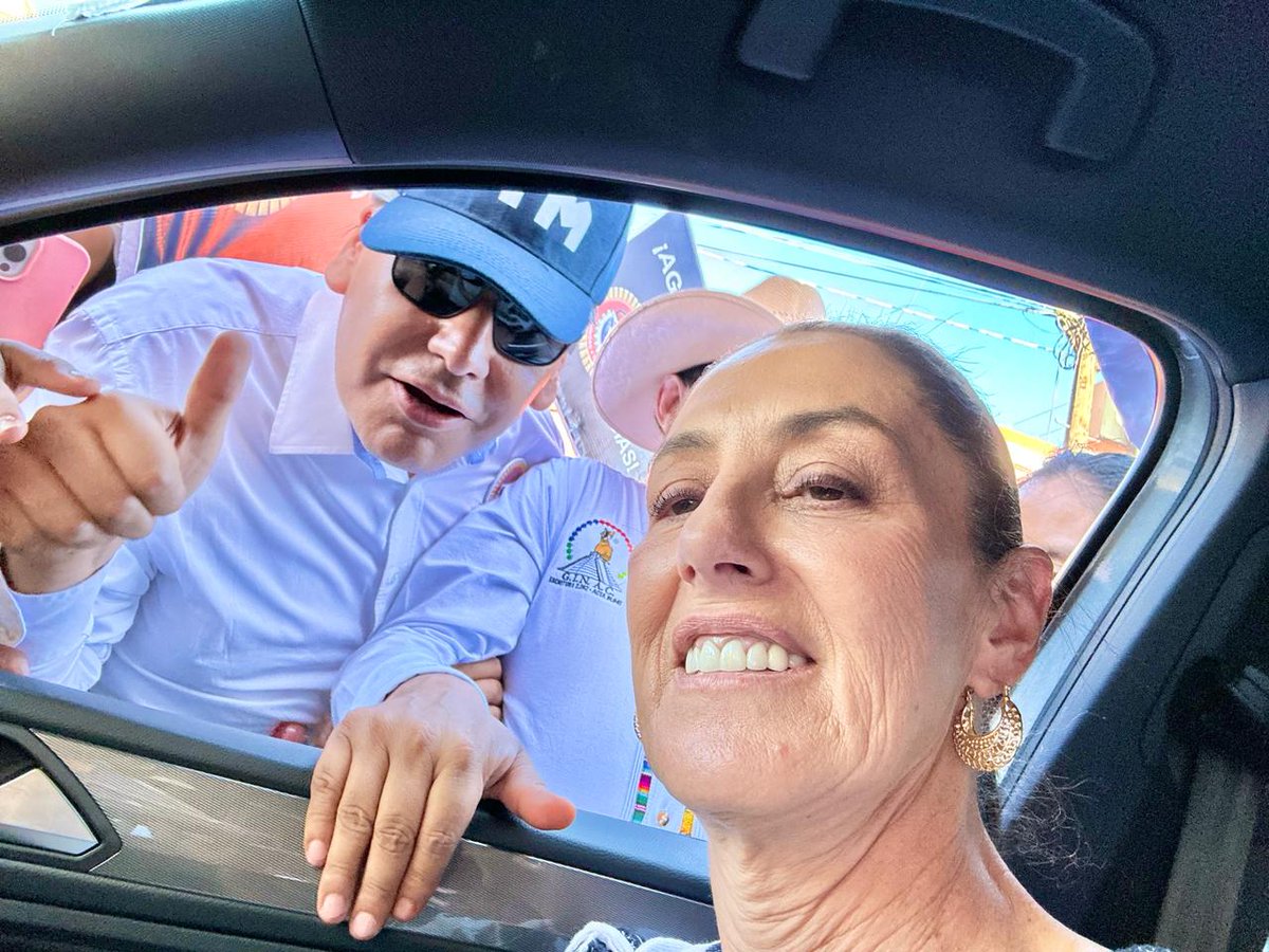SUFRAGIOrevista's tweet photo. @Claudiashein CANDIDATA a PRESIDENTA de la república 🇲🇽 estuvo en #Tehuacán, #Tepeaca y #Cholula;  en sus eventos destacaron trabajadoras y trabajadores adheridos a la @CTMPuebla y su líder @leobardosoto  pidiendo #SEMANA de 40 HORAS, #REDUCCIÓN del ISR y #AGUINALDO de 30 DÍAS https://t.co/YX8N63iSk5