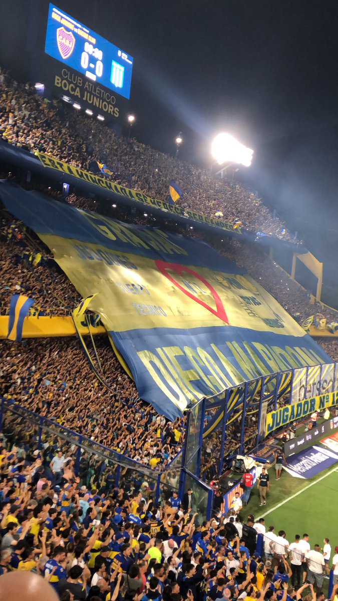 juanchidadone's tweet image. El telón de D10S.