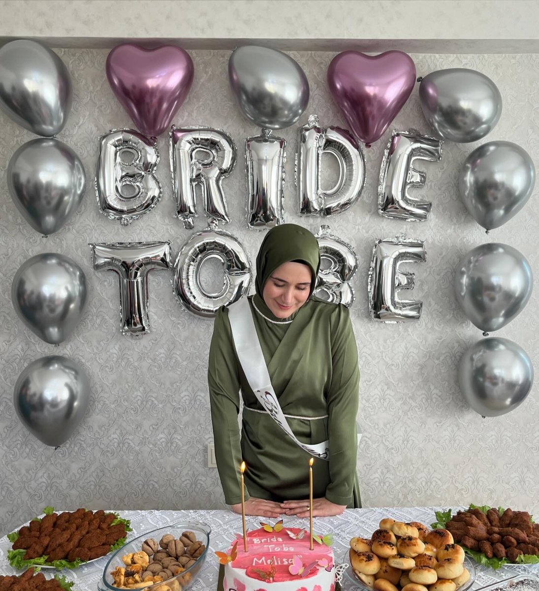 _Meliss1's tweet photo. Yaaa şimdi size ayıp olmazsa ben evleniyorummm🥹💕 https://t.co/iT1UflbunA