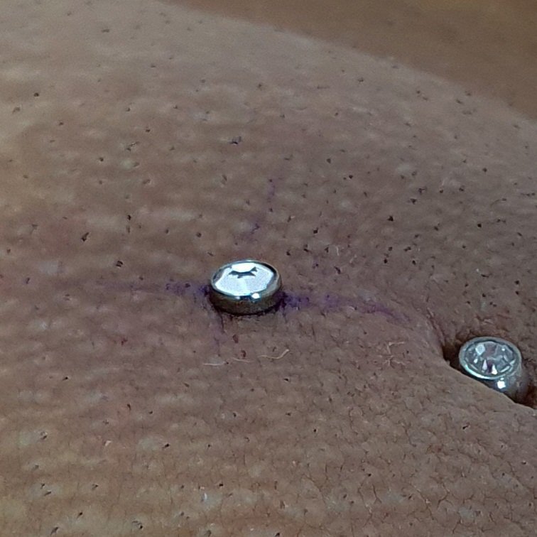 catg019's tweet photo. Pirkitas 
Piercing Christina https://t.co/zLTNA1UetS