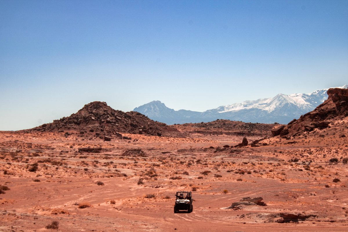 Another day, another Martian adventure. Two members of Crew 293 exploring the Red Planet (aka the southern Utah desert). #marsanalog #mdrs #analogastronauts #stem #science #themarssociety #mars #fieldresearch