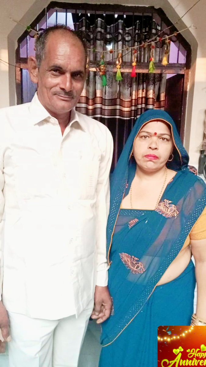 swerhasang's tweet photo. सवेरा संगठन के संस्थापक भाई विनय पंडित के पिता श्री विरेन्द्र शर्मा जी माता श्री सविता शर्मा जी को वैवाहिक वर्षगांठ की बहुत बहुत शुभकामनाएं एवं बधाई ईश्वर आप दोनों की जोड़ी बनाएं रखें https://t.co/eBuZ4GOXjF