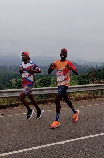 It wasn't easy run, special when you had to discuss with those hills, but I come back at Tzaneen Tuffy, the toughest race in Limpopo 😂
#MondayMedal
#FetchYourBody2024
#IPaintedMyRun
#TrapnLos
#teamphaks
#UntilWeRunAgain