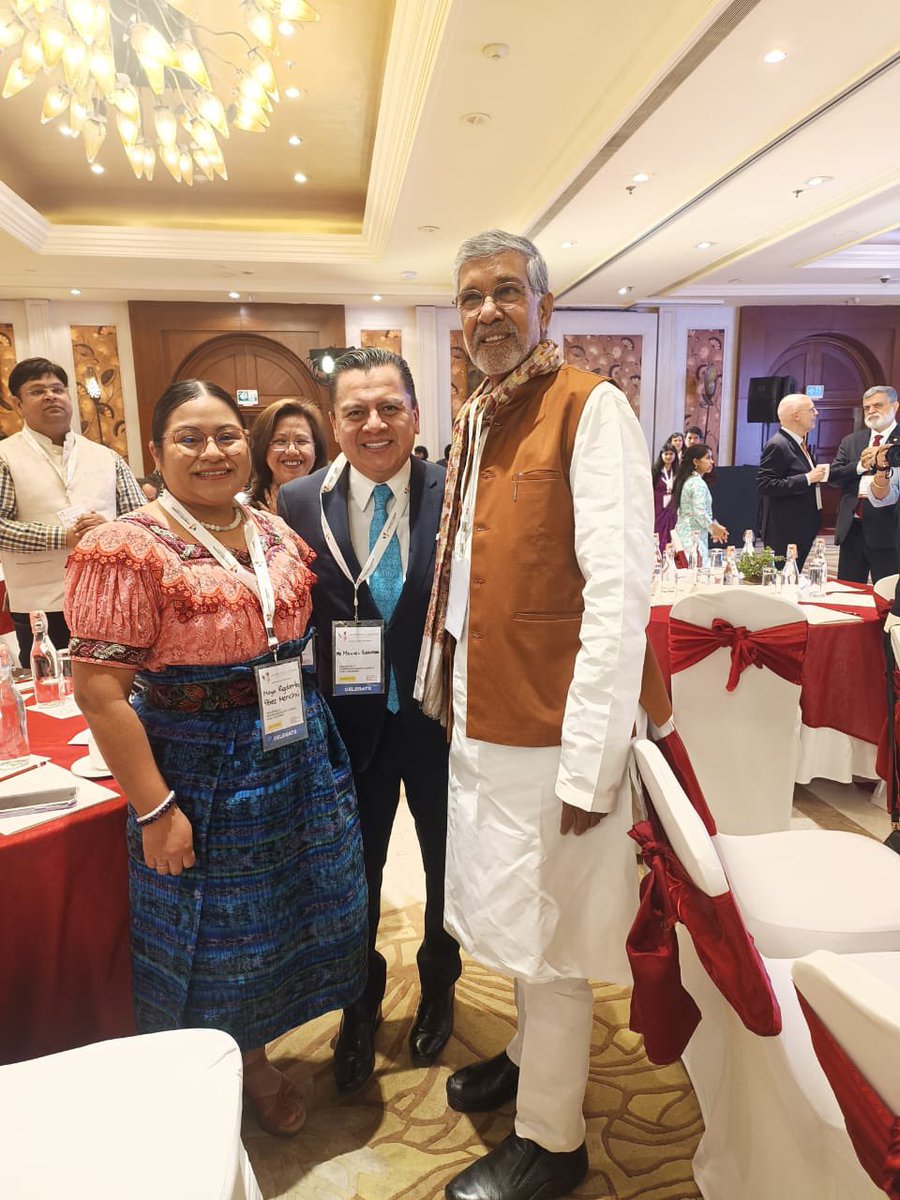 ManuelGranados_'s tweet photo. Representando a Gandhi Mandela Foundation, México. Lauretes &amp; Leaders, 2024. Jody Williams (USA) Premio Nobel de la Paz 1997. Kailash Satyarthi, Premio Nobel de la Paz 2014 (India)  New Delhi, India. @MayaMenchu https://t.co/FEd3dcYMGp