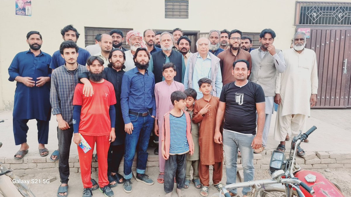 Colabid_mehmood's tweet photo. چک نمبر 5 اے ایچ میں آج ریٹائرڈ کرنل عابد محمود کھگہ صاحب اور پیر حسنین صاحب کی آمد۔ تمام پی ٹی آئی ٹائیگرز اور ووٹرز کا شکریہ ادا کیا۔ https://t.co/Tm8ikEeC5C