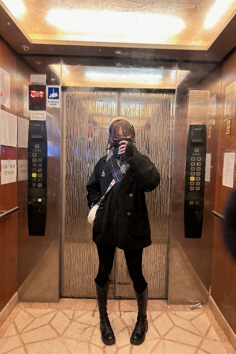 两只大黄 tweet media